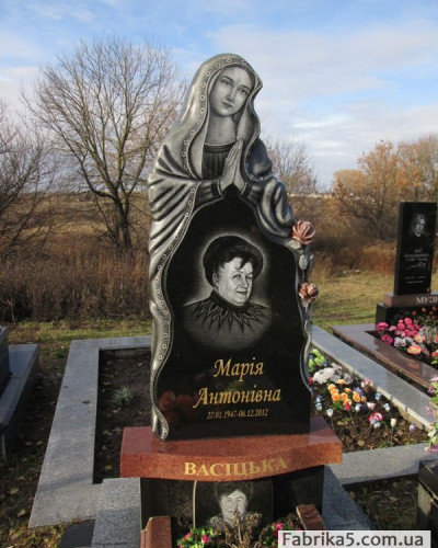 Памятник со скорбящей №14-010, Эксклюзивные памятники