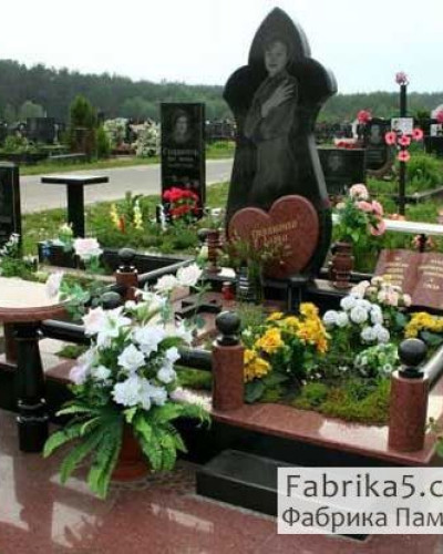 Женский памятник в форме цветка, гранитный комплекс №14-034, Элитные памятники: Одинарные