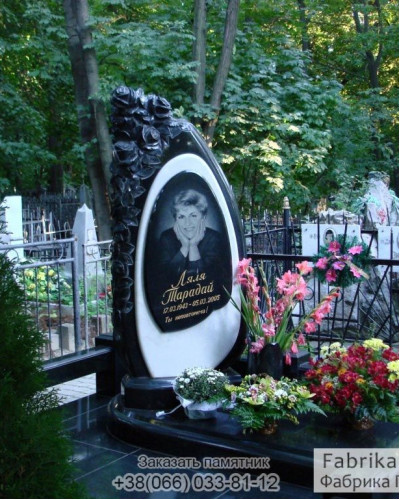 Эксклюзивный памятник с розами №14-062, Памятники с цветами, розами из гранита