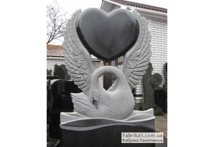 Памятник лебедь с сердцем №17-004, Памятники с Лебедем