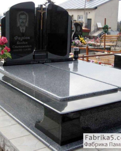Двойной памятник с закрытыми надгробиями   №23-013, Двойные памятники средней сложности