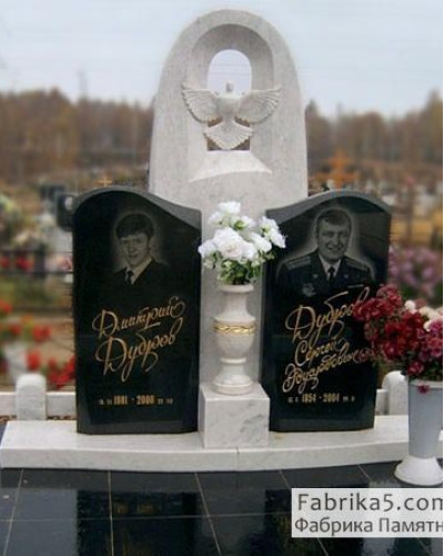 Памятник голубем из белого мрамора и черного гранита   №24-022, Памятник из мрамора