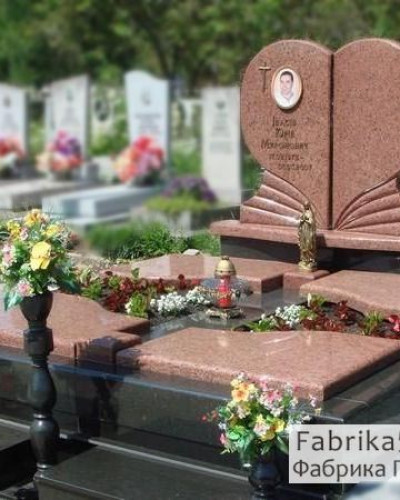 Элитный двойной памятник в виде сердца №24-043, Элитные двойные памятники