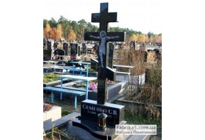 Гранитный крест №61-002, Памятники с крестом