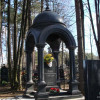 Пантеон на кладбище из черного гранита  №62-002