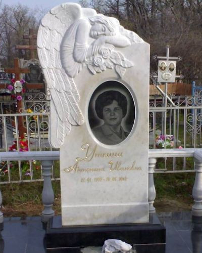 Белый памятник с ангелом  №73-009, Белый мрамор: Памятники на могилу