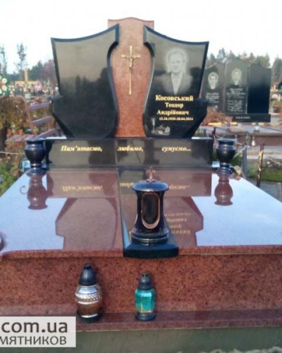 Подвійний памятник №75-013, Подвійні пам'ятники