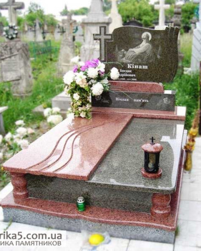 Памятник из красного и зеленого гранита, Европейские памятники в Одессе  №75-014, Подвійні пам'ятники