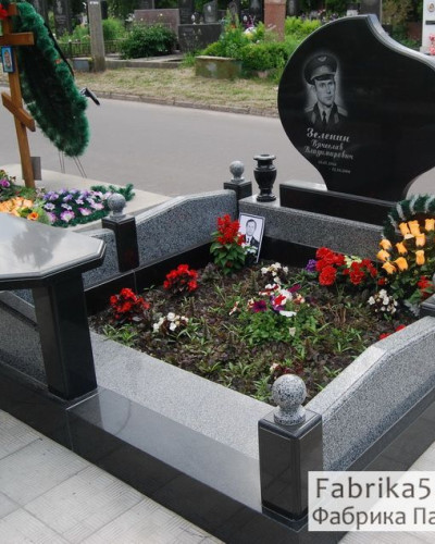 Гранитная ограда на могилу в Василькове  №82-015, Цоколя и оградки на могилу