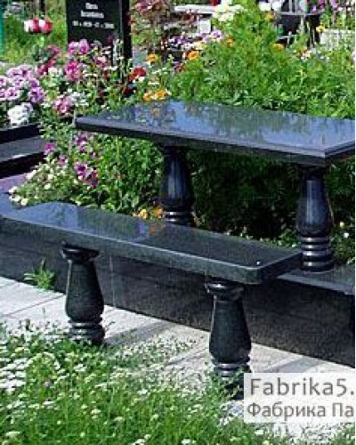 Стіл і лавка з граніту №83-004, Гранітні столики та лавки на цвинтарі