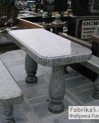 Стіл і лавки з граніту №84-006, Гранітні столики та лавки на цвинтарі