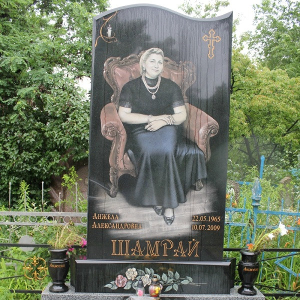 Цветной портрет на памятнике  №95-006