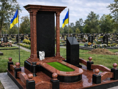 Сколько стоит памятник военному в Украине в 2026 году?