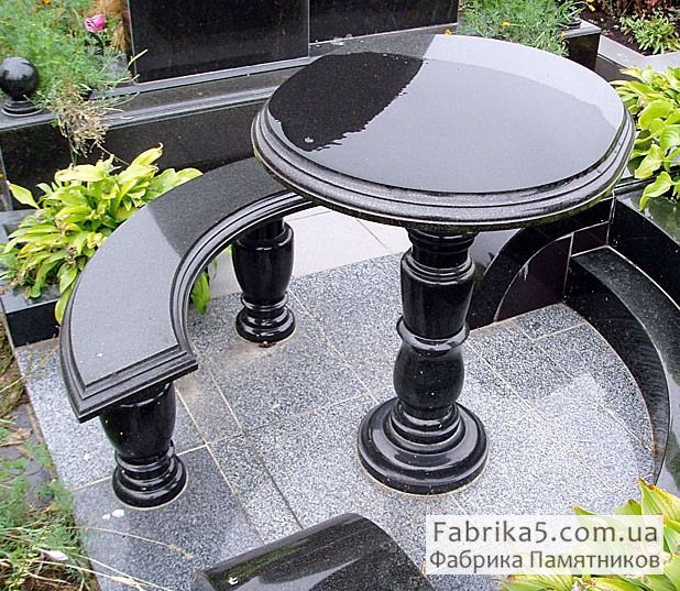 Круглый столик на кладбище  №84-002, Столики и скамейки, Фабрика памятников
